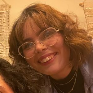 Meet your Posher, Belle